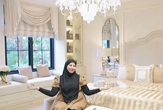 7 foto kamar di rumah Tasyi Athasyia, desainnya mewah banget! [titlebase] – Intip Detail Desain Mewahnya