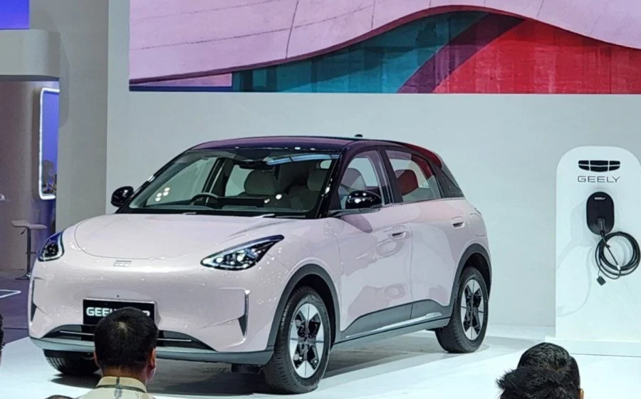 Bisa Diandalkan Untuk Dalam Kota, Seirit Ini Mobil Listrik Geely EX2 [titlebase] Buktikan Keunggulannya di Jalanan Urban