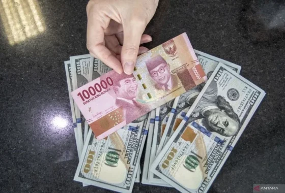 Dolar AS Menguat di Tengah Ketegangan Timur Tengah, Rupiah Tertekan, IHSG Tetap Stabil