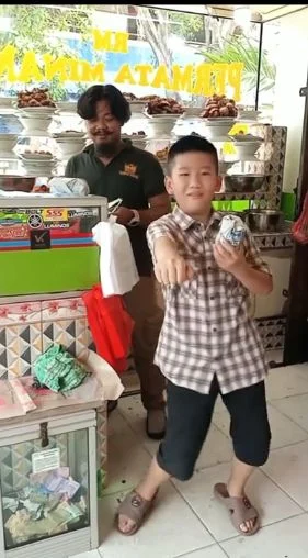 Gegara “Video Semi”, Warung Makan di Mempawah Ini Mendadak Viral – suarakalbar.co.id