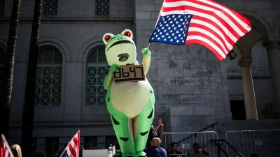 Gelombang protes “No Kings” di AS meledak [titlebase]: Ribuan di Jalan, Pemerintah Dikejutkan