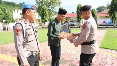 Gugur saat tugas Lebaran, pangkat Brigadir Fajar dinaikkan [titlebase] – Penghormatan Terakhir Kepada Pahlawan Polri