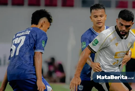 Hasil Championship – PSIS menang berkat hattrick striker timnas Indonesia berusia 45 tahun, PSS Sleman ditahan Kendal Tornado [titlebase] – Rekap Lengkap