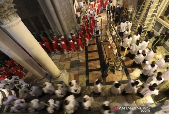 Israel larang pemimpin Katolik ikuti misa Minggu Palma di Gereja Makam Kudus Yerusalem [titlebase] – Kontroversi dan Dampaknya