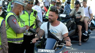 Kasus Video Asusila Berkedok Ojol di Bali Terbongkar, 3 WNA Ditangkap Polisi – Editor News – Editor News