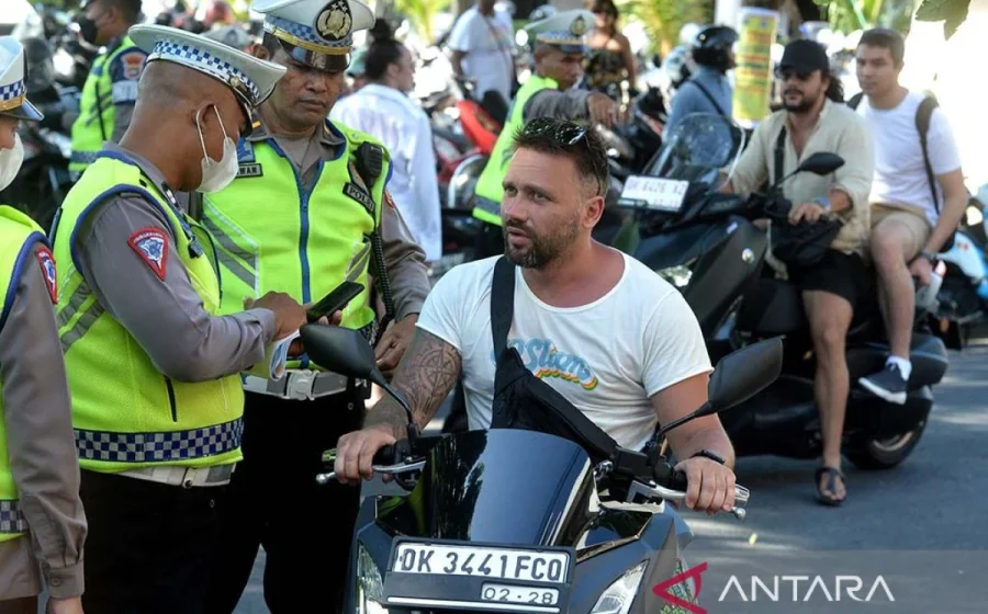 Kasus Video Asusila Berkedok Ojol di Bali Terbongkar, 3 WNA Ditangkap Polisi – Editor News – Editor News