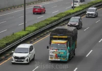 Kemenhub sanksi 124 perusahaan truk yang langgar aturan pembatasan arus mudik [titlebase] – Pemerintah Tegas Atur Lalu Lintas Mudik