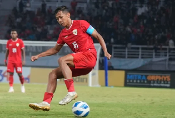 Kisah keluarga Dony Tri Pamungkas, perjuangan ibu jual es kelapa hingga anaknya bela timnas [titlebase] yang menginspirasi