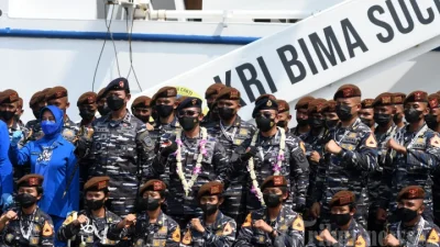 KRI Bima Suci kembali berlayar, bawa 52 kadet dari 24 negara sahabat [titlebase] – Mempererat Kerjasama Militer Regional
