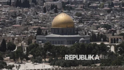 Masjid Al-Aqsa ditutup sebulan, Indonesia dan 7 negara kecam Israel [titlebase] – Kontroversi Global Meningkat