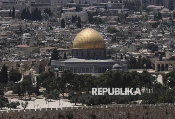 Masjid Al-Aqsa ditutup sebulan, Indonesia dan 7 negara kecam Israel [titlebase] – Kontroversi Global Meningkat