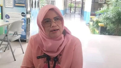 Oknum Guru MTs di Depok Viral Tawarkan Jasa Seksual Dipecat dari Sekolah – iNews.ID: Kasus Menghebohkan Pendidikan