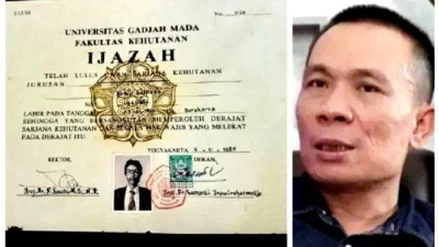 Rismon Sianipar Datangi Kediaman Jokowi di Solo Bawa Ulos Batak dan Makanan sebagai Simbol Itikad Baik