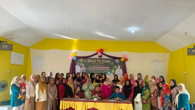 Saat Acara Halalbihalun Desa di Batang Digegerkan Wanita Joget Setengah Bugil – detikcom: Kontroversi dan Reaksi Publik