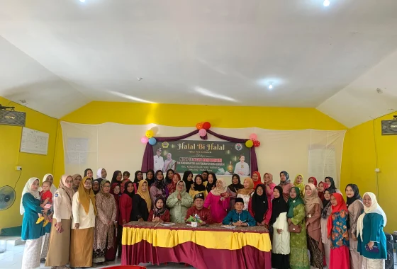 Saat Acara Halalbihalun Desa di Batang Digegerkan Wanita Joget Setengah Bugil – detikcom: Kontroversi dan Reaksi Publik