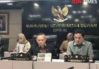 Sahroni jawab Komisi III diminta bikin panja soal Yaqut: Tak semudah beli cabai [titlebase] – Penjelasan Lengkap