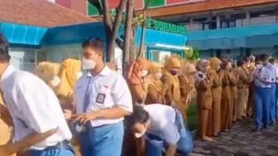 Video Wanita Tanpa Busana saat Acara Halal Bihalal di Kabupaten Batang Viral, Diduga Punya Kondisi Psikologis – tvonenews.com