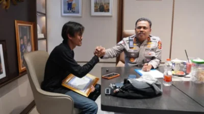 Viral Konvoi Truk Dikawal Oknum TNI Dihalau Polisi di Tol Japek – detikcom: Detail Kronologi dan Tanggapan