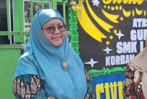 Viral Oknum Guru MTs di Depok Tawarkan Jasa Seksual, Disdik Turun Tangan – iNews.ID