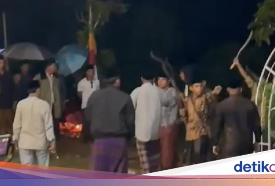 Viral Orkes Dangdut Saat Halalbihalal di Demak Ricuh, 2 Bocah Kena Lemparan Batu – detikcom: Kronologi dan Dampaknya