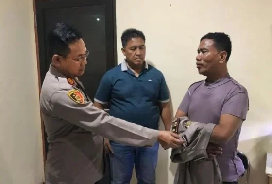 Viral! Pria Ngaku Buruh Minta THR ke Pedagang, Tantang Panggil Polisi – MPN Indonesia