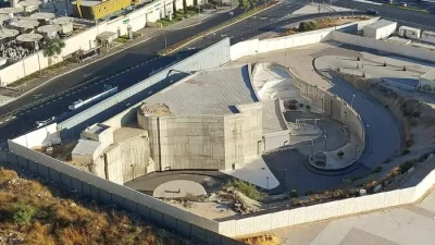 Viral Video CCTV Bunker Netanyahu Dihantam Rudal Saat Rapat dengan Jenderal, Benarkah? – Analisis Lengkap – Herald ID