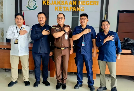 Viral Video Tambang Emas di Ketapang Ternyata Hoaks, Polisi: Lokasi Bukan PETI! – suarakalbar.co.id