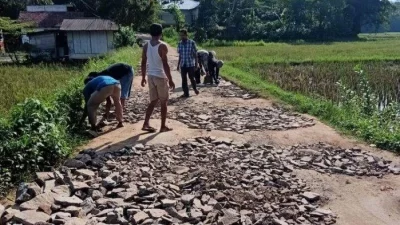 Viral warga diminta Rp30 Ribu di jalan menuju Pantai Seluma, begini klarifikasi petugas! – ANTARA News Bengkulu