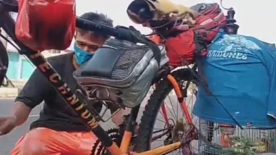 Viral! Warga Tangsel Nekat Mudik ke Palembang Naik Sepeda – MPN Indonesia