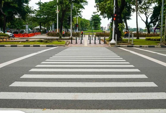 Warga inisiatif buat zebra cross di Tebet, Dinas Bina Marga merespons [titlebase] – Jalan Aman untuk Pejalan Kaki
