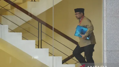 yaqut cholil qoumas tahanan rumah: Fakta Lengkap dan Dampak Terbaru