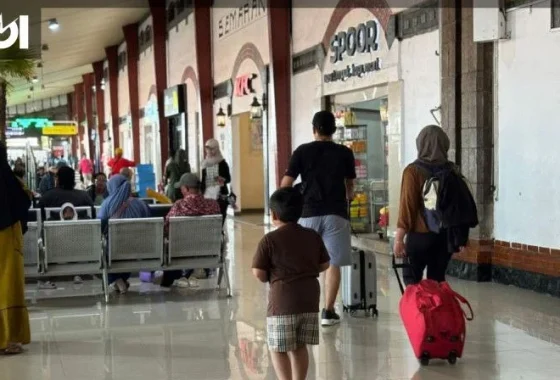 2 KA dari Semarang dibatalkan imbas KA Bangunkarta anjlok di Brebes [titlebase] – Penjelasan Lengkap