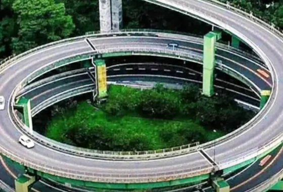 5 Alasan Sitinjau Lauik jadi Jalur Ikonik di Sumatera Barat, dari ‘Jalur Maut’ hingga Sering Viral di Medsos – Jawa Pos