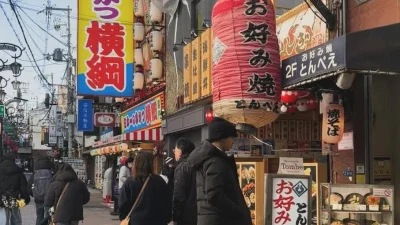 7 potret Bunga Zainal saat liburan di Belanda, happy! [titlebase] – Liburan Mewah di Negeri Kincir Angin