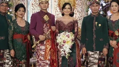 8 potret glamor deretan artis di pernikahan anak Ajik Krisna di Bali [titlebase] – Kilau Selebriti di Pulau Dewata