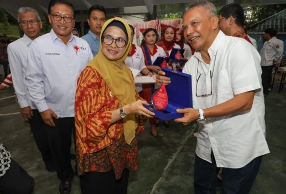 Apresiasi Zulhamdi untuk PMI Bukittinggi – IMBCNews: Penghargaan dan Dampaknya