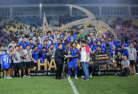 Arema Raih Kemenangan Dramatis, Fans Sorak di Kanjuruhan
