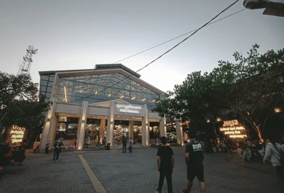 Awal Mula Insiden Ledakan di Teras Malioboro Yogyakarta, Bermula dari Dentuman Keras dari Bawah Lantai Warung [titlebase] – Fakta Lengkap dan Kronologi