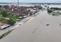 Banjir di Kabupaten Demak: Dampak Luas, Upaya Pemerintah, dan Harapan Warga