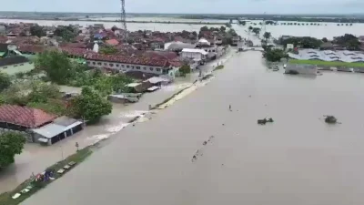 Banjir di Kabupaten Demak: Dampak Luas, Upaya Pemerintah, dan Harapan Warga