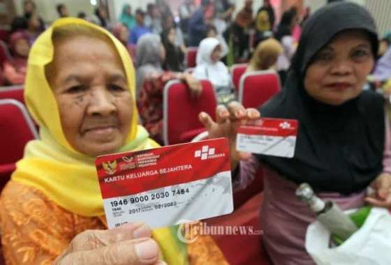 Bukittinggi “Gedor” Kemiskinan, 394 Keluarga Disuntik Bantuan – IMBCNews: Penanganan Krisis Terbaru