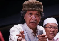 Cak Nun: Intelektual Sunyi di Era Viral (Bising) – redaksi.duta.co | Analisis Mendalam