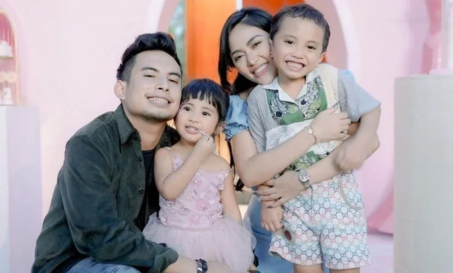 Curhat Rachel Vennya, sebut Okin tak beri nafkah anak hingga jual rumah tanpa izin: capek banget [titlebase] – Ungkap Kebenaran di Balik Kontroversi