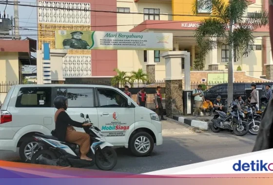 Detik-detik DPR semprot Kejari Karo soal kasus Amsal Sitepu, dicecar terima mobil dari bupati [titlebase] – Ungkap Fakta Terbaru