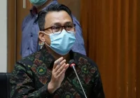 Diperiksa KPK, Pengusaha Rokok Haji Her Pamer Menginap di Hotel Mewah [titlebase] – Kontroversi dan Penyidikan Terbaru