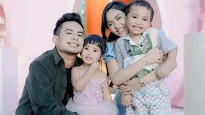 Dituding hendak jual rumah anak oleh Rachel Vennya, Okin singgung soal pembunuhan karakter [titlebase] – Skandal yang Mengguncang Dunia Hiburan