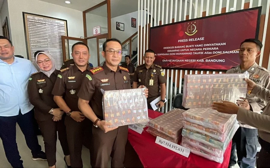 Doni Salmanan masih crazy rich usai bebas bersyarat? Ini daftar aset mewah yang ludes disita negara [titlebase]