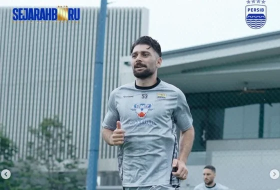 Drama Putros Persib: Transfer Maut yang Mengguncang Liga Indonesia