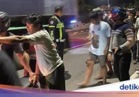 Dua Wanita di Parepare Berkelahi di Jalan Akibat Rebutan Pria – AsatuNews.co.id: Insiden Memanas di Jalan Raya