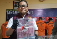 Dukun gadungan di Bogor cetak uang palsu pakai kertas karton [titlebase] – Skandal Cetak Uang Palsu Terbesar Tahun Ini